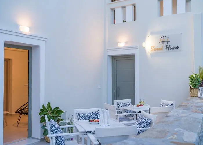 Naxos City Cheap Hotels near Baga Beach